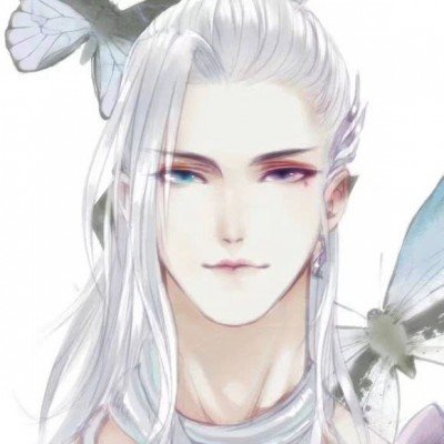 大爷大妈泳池内搓澡